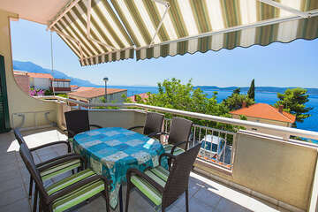 A1 - apartmány Michael, Pisak, Omišská riviéra, Chorvatsko