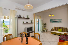 A1 - apartmány Michael, Pisak, Omišská riviéra, Chorvatsko