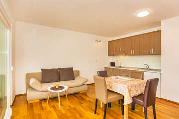 A2 - apartmány Leut, Drvenik, Makarská riviéra, Chorvatsko