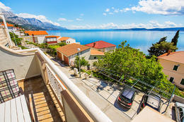 A2 - apartmány Michael, Pisak, Omišská riviéra, Chorvatsko