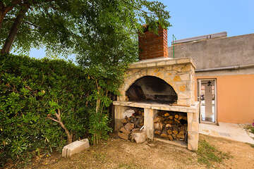 Apartmány Nisveta - gril u domu, Vlašiči, ostrov Pag, Chorvatsko