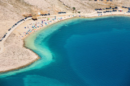 Apartmány Plat - letecký pohled na pláž Plat, Dražica, ostrov Pag, Chorvatsko