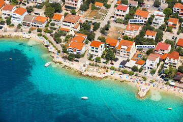 Apartmány Nostalgija - letecký pohled, Mandre, ostrov Pag, Chorvatsko