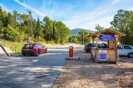 Vodopády Kravica - parkoviště, Bosna a Hercegovina