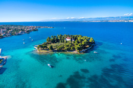 Preko a ostrůvek Galevac - letecký pohled, ostrov Ugljan, Chorvatsko