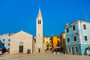 Fažana - Crkva sv. Kuzma i Damjana, Istrie, Chorvatsko