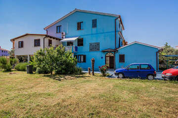 Apartmán Una - parkoviště u domu, Fažana, poloostrov Istrie, Chorvatsko