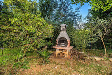 Apartmány Banjole 12 - gril u domu, Pula-Banjole, poloostrov Istrie, Chorvatsko