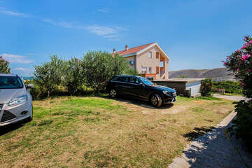 Apartmány Tomislav - parkoviště, Vlašiči, ostrov Pag, Chorvatsko