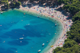 Primošten, letecký pohled, Šibenická riviéra, Chorvatsko