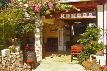 Mandre - restaurace Bonaca, ostrov Pag, Chorvatsko