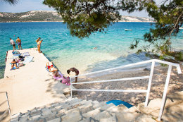 Stará Novalja - písčitooblázkové pláže, ostrov Pag, Chorvatsko