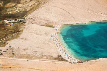 Kaňon Metajna - pláž Ručica - letecký pohled, ostrov Pag, Chorvatsko