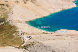 Kaňon Metajna - pláž Ručica - letecký pohled, ostrov Pag, Chorvatsko