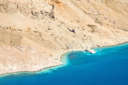 Kaňon Metajna - pláž Beritnica - letecký pohled, ostrov Pag, Chorvatsko