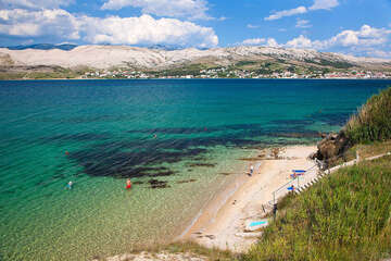 Pag - Vodice - písčitooblázkové pláže, ostrov Pag, Chorvatsko