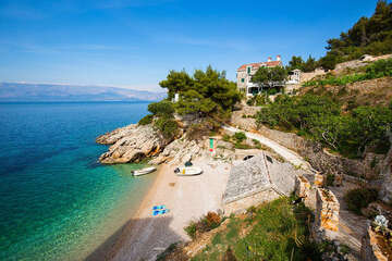 Ostrov Hvar - severní zátoka s apartmány Maslina, Chorvatsko