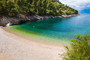 Ostrov Hvar - severní zátoka s apartmány Žana, Chorvatsko