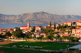 Postira, ostrov Brač, Chorvatsko