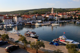 Supetar, ostrov Brač, Chorvatsko