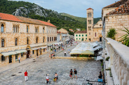 Hvar - náměstí sv. Štěpána, ostrov Hvar, Chorvatsko
