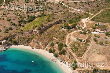 Vela Planica, ostrov Brač, Chorvatsko