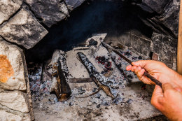 Apartmány Jabuka - příprava domácích specialit, Kanica, Šibenická riviéra, Chorvatsko