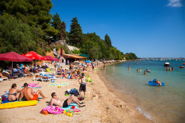 Sv. Filip i Jakov - písečná pláž, Chorvatsko