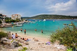 Apartmány Ovrlja - oblázková pláž 80 m od domu, Kanica, Šibenická riviéra, Chorvatsko