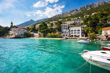 Pisak, Omišská riviéra, Chorvatsko