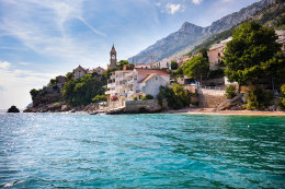 Pisak, Omišská riviéra, Chorvatsko