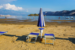 Rajska plaža, Lopar, ostrov Rab, Chorvatsko