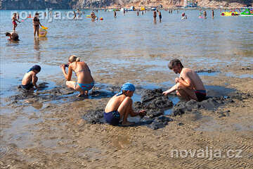 Rajska plaža, Lopar, ostrov Rab, Chorvatsko