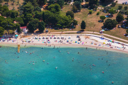 Fažana - letecký pohled, Istrie, Chorvatsko