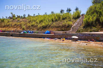 Sabunike - písečná pláž, Zadarská riviéra, Chorvatsko