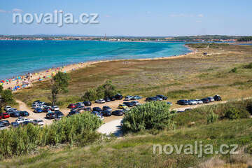 Sabunike - písečná Královnina pláž, Zadarská riviéra, Chorvatsko