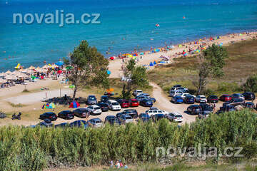 Sabunike - písečná Královnina pláž, Zadarská riviéra, Chorvatsko