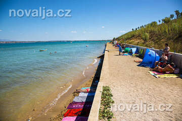 Sabunike - písečná pláž, Zadarská riviéra, Chorvatsko