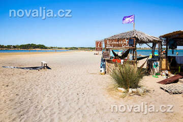 Nin - písečná pláž Ninska laguna - škola kitesurfingu, Zadarská riviéra, Chorvatsko