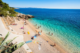 Dingač - Borak - oblázková pláž pod domem Zorana, Pelješac, Chorvatsko