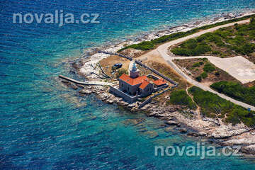 Sučuraj - maják na nejvýchodnějším mysu, ostrov Hvar, Chorvatsko