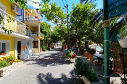 Bratuš, Makarská riviéra, Chorvatsko