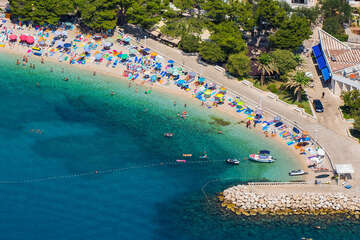 Apartmány Beti - letecký pohled na pláž, Tučepi, Chorvatsko