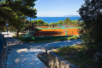 Podgora - tenisové kurty 150 m od domu Franko, Makarská riviéra, Chorvatsko