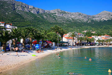 Gradac - oblázkové pláže, Makarská riviéra, Chorvatsko