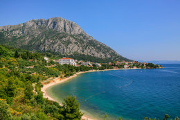 Gradac - FKK pláže, Makarská riviéra, Chorvatsko