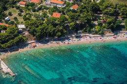 Orebič - písečná pláž Trstenica, Pelješac, Chorvatsko