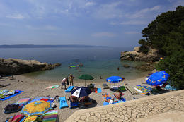 Brela Jakiruša - pláže, Makarská riviéra, Chorvatsko