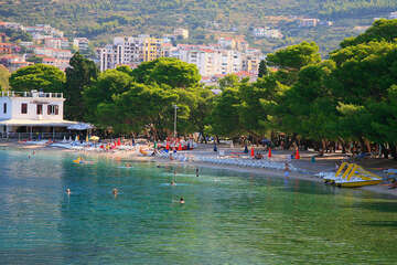 Letovisko Makarska - pláž Donja Luka, Makarská riviéra, Chorvatsko