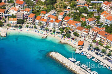 Podgora - Čaklje - letecký pohled, Makarská riviéra, Chorvatsko